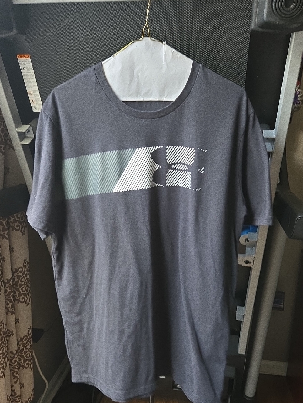 Under Armor Men's Tshirt